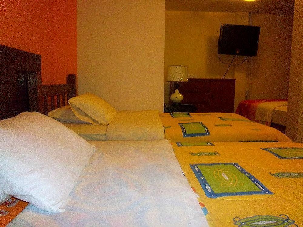 La Hacienda Peruana Hostel Lima Luaran gambar