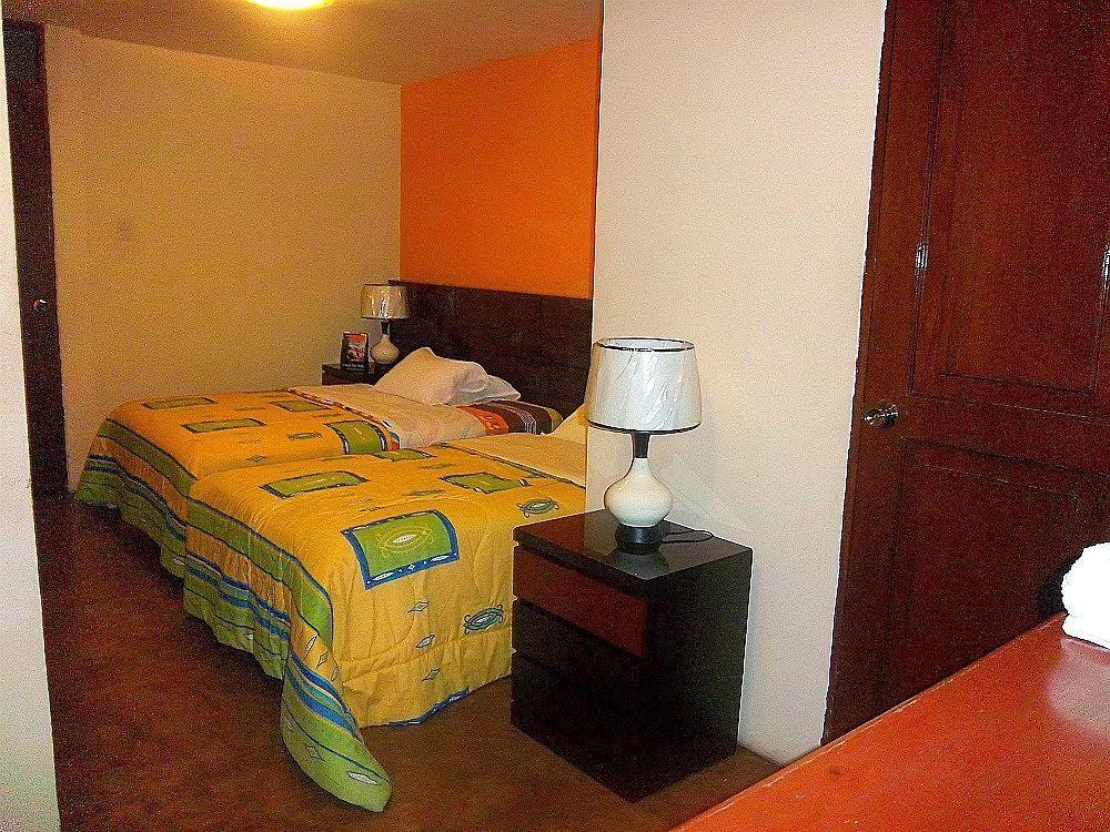 La Hacienda Peruana Hostel Lima Luaran gambar